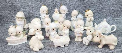 Precious moments figurines ornaments, nativity
