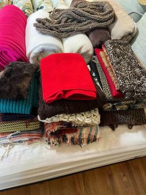 Sale Photo Thumbnail #142