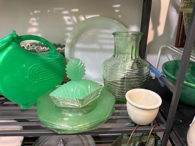 Vaseline Uranium glass