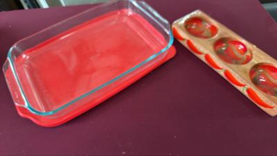 Pyrex Glass Lasagna Bakeware And Chili Pepper Tri- Bowl For Salsa