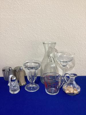 Glass salt paper shakers, measuring cup, toothpick pitcher, ice cream cup, jar, wine cup