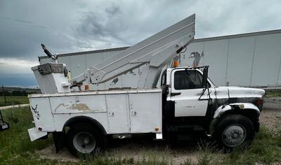 Bujcket Truck