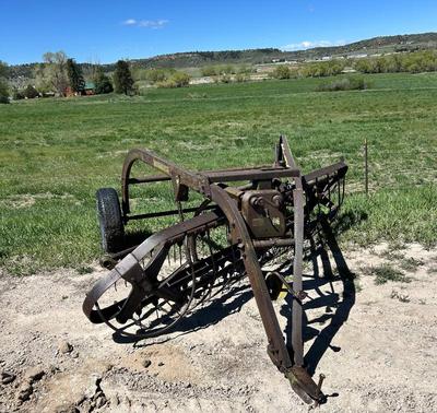 Side Delivery Hay Rake