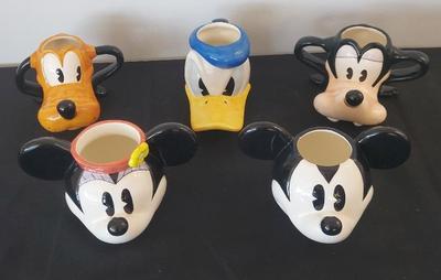 3 DISNEY CHARACTER MUGS