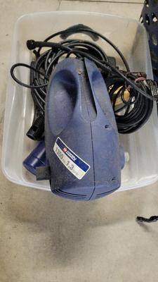 CAMPBELL HAUSFELD PRESSURE WASHER 