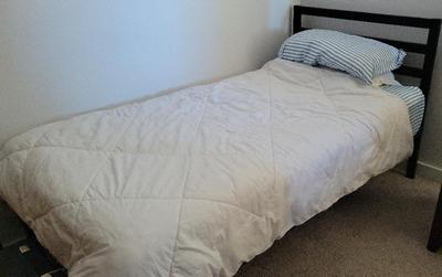 TWIN BED WITH FRAME