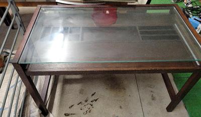 DARK WOOD DESK WITH GLASS TOP