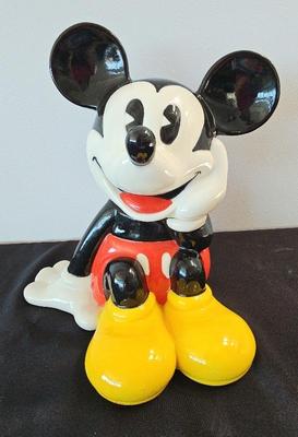 ADORABLE COLLECTABLE  MICKEY MOUSE COOKIE JAR