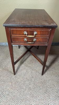 Imperial Mahogany Vintage Single Drawer End Table 