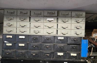 Card file cabinet