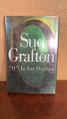 1st edition o' is for outlaw by sue grafton (signed)