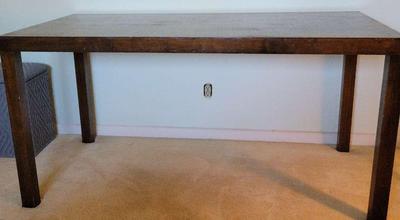 WILLIAM BROTHERS FURNITURE WOODEN DINING TABLE