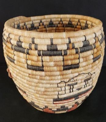 HANDCRAFTED WOVEN HOPI COW BASKET