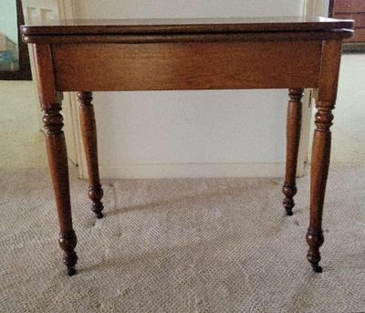 HIGH QUALITY VINTAGE ENTRYWAY TABLE