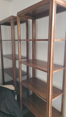 PAIR OF PRETTY DISPLAY/BOOK SHELVES 