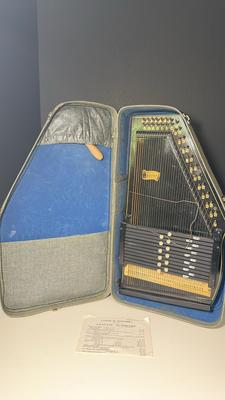 Oscar Schmidt Auto Harp