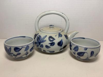 Fitz & Floyd Asian Japanese Blue Floral Tea Pot & Cup Set