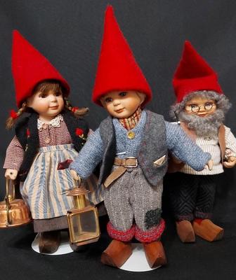 TRIO OF WHIMSICAL LITTLE DOLLS BY BIRGITTE FRIGAST