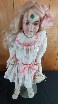 ANTIQUE GERMAN HANDWERCK BISQUE SOCKET GIRL