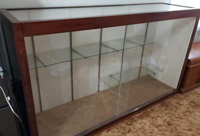 LARGE WOOD AND PLASTIC DISPLAY CASE FOR COLLECTIBLES 