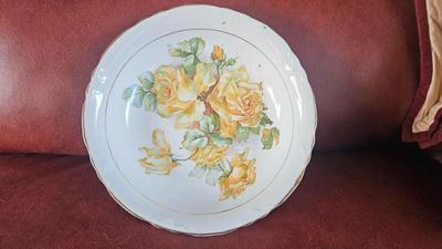 Ceramics circa early 1900s unmarked yellow roses serving bowl