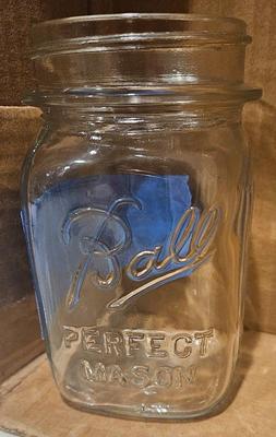 3 ball logo 1933 1952 2)