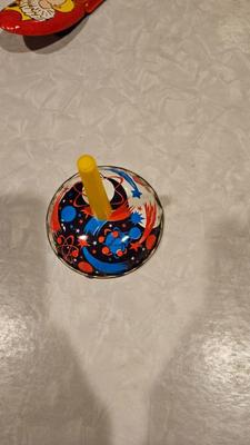 1950s 1960s lithograph party noise makers 23)
