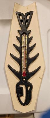Thermometer vintage fish bones