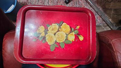 Sale Photo Thumbnail #546: Tv lap trays 1950s 2)