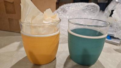 Picnic 1950s nile cryst o therm tumblers