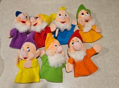 Disney s 1990s seven dwarfs puppets