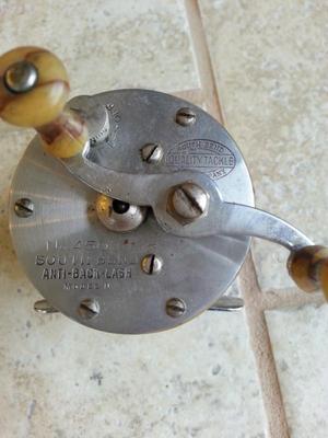 Fishing reel 1930s south bend bait co 450 model d (2)