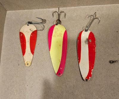 Fishing vintage 3 dare devils 1 is herter brand