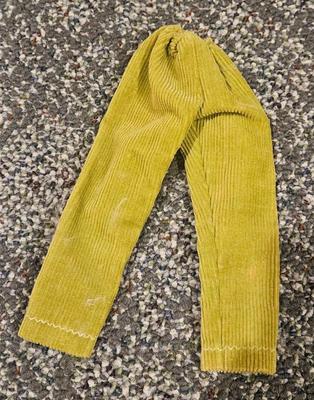 Outfit 22 olive green corduroy pants and jacket 2)