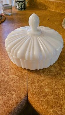 Anchor hocking old cafe milk class covered candy dish 2)