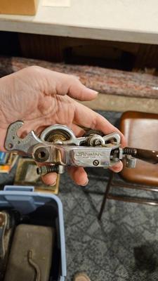 Schwinn rear derailleur 1)