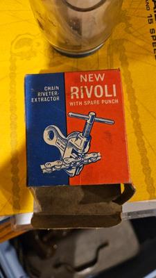 Cyclo rivoli with spare punch 1)