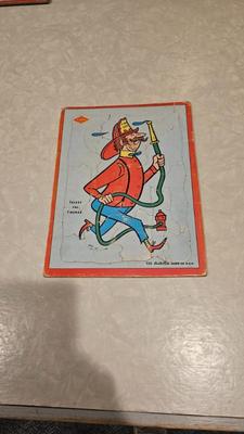 Circa 1950s 1960s built rite warren puzzles 510 freddy the fireman