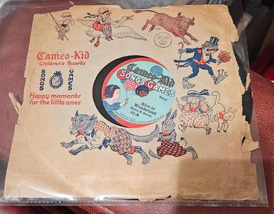 Sale Photo Thumbnail #667: Records 1920s cameo kids 1)