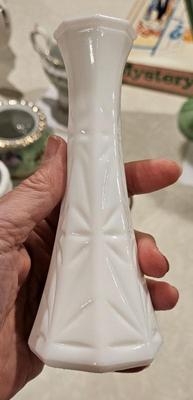 Glass milk glass Hoosier glass bud vase