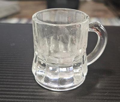 Glass 1950s mini federal glass mug