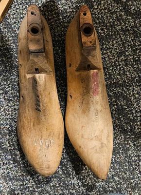 Wood shoe form vintage