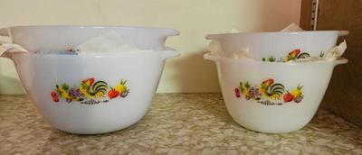 Sale Photo Thumbnail #44: Fire king chanticleer rooster mixing bowls 14 #18 #3 #1 (5)
