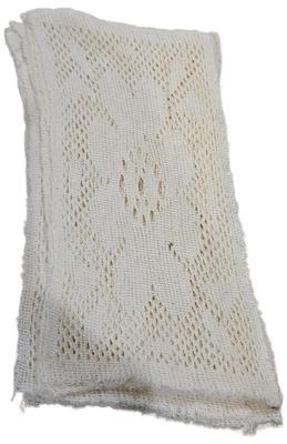 Beige small doilies set of 4 1)