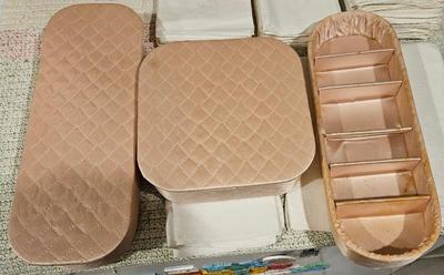 Sale Photo Thumbnail #568: Toiletries 1950s hanky and glove organizers