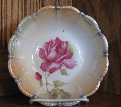 No Mark Date Unknown Berry Bow Similar To German Bavarian Pottery Due To The Dots Along The Rim Luster Finish