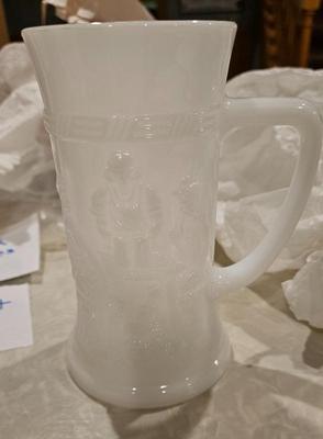 Vintage federal glass feg9 milk glass beer stein