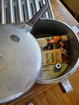 1950s presto pressure cooker