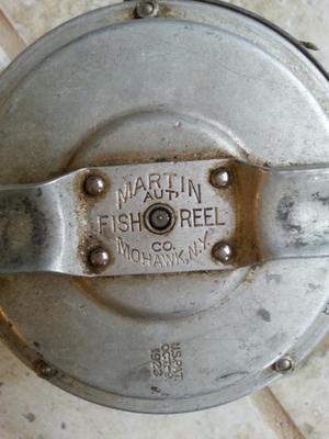 Fishing reel martin auth pat t october 9, 1923 (2)
