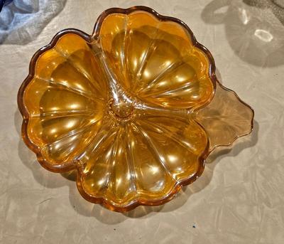 Glass depression uranium glass 10)